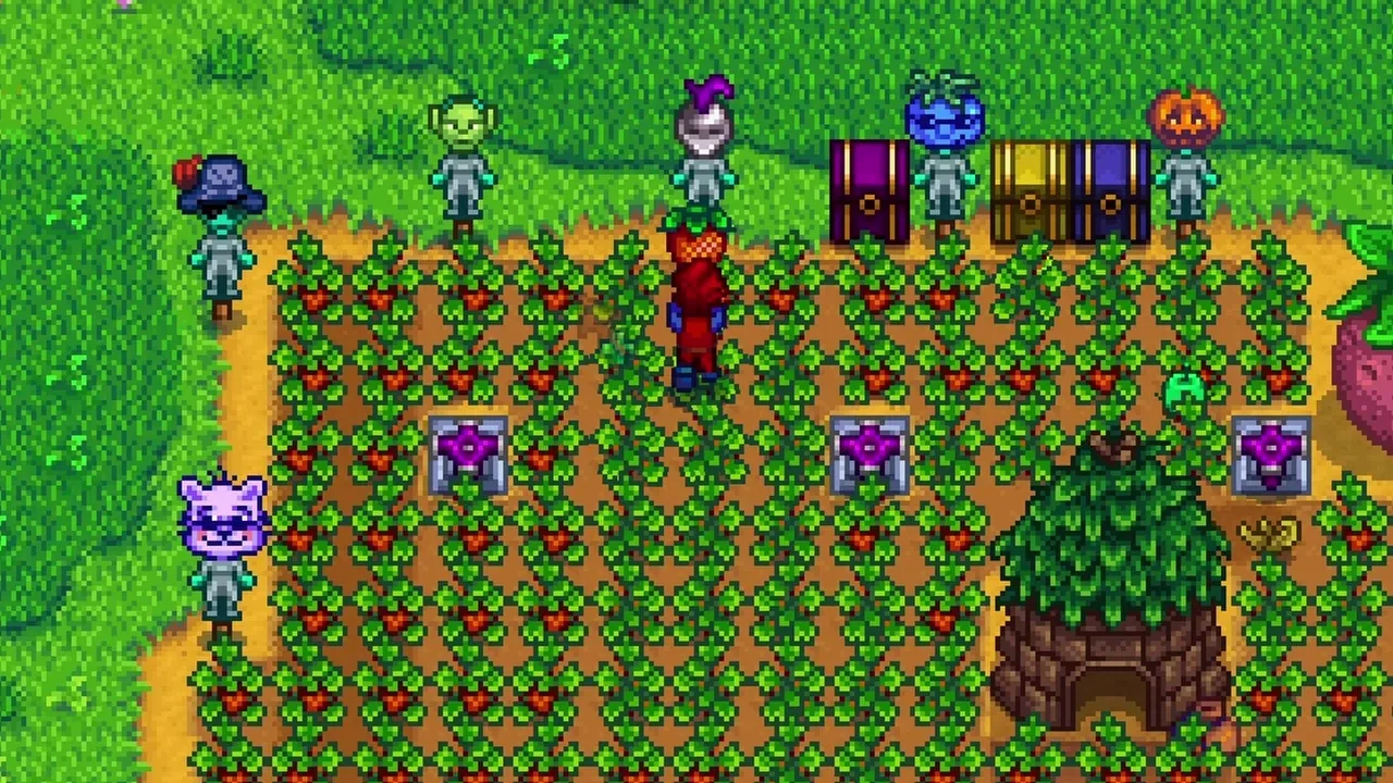 Strawberries growing in a sprinkler field in Stardew Valley