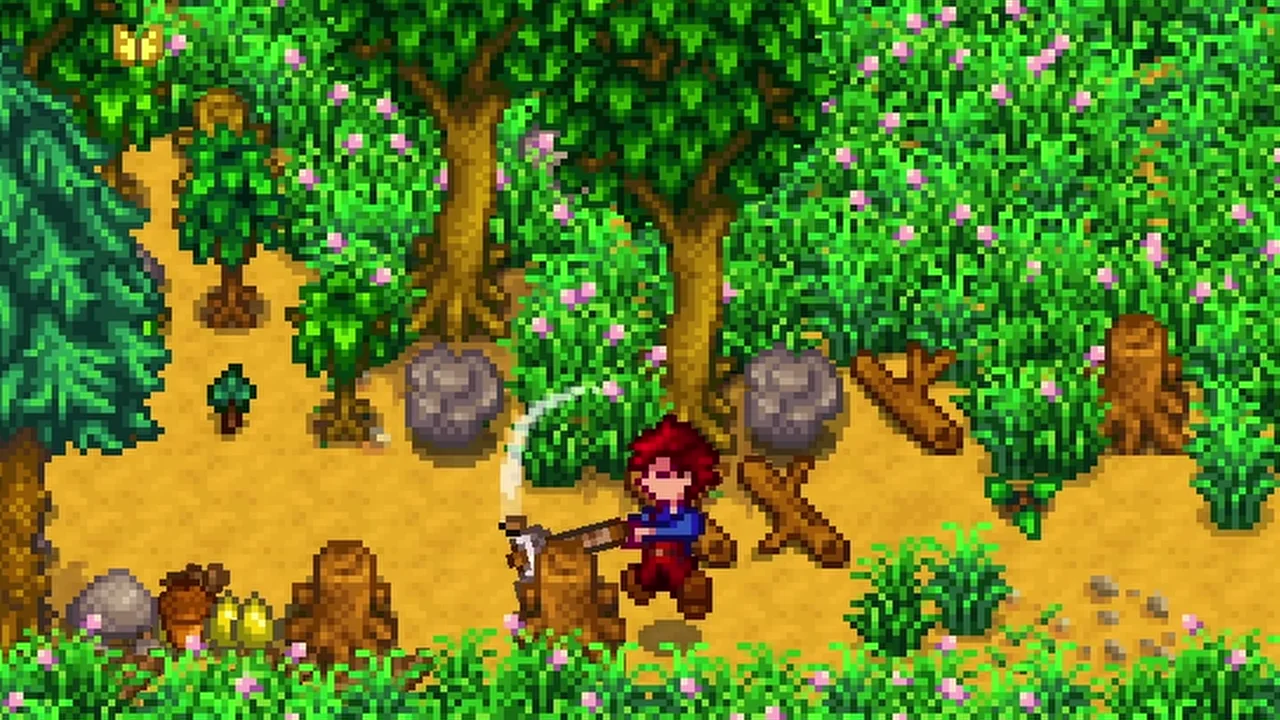 Stardew Valley: Chopping a tree to use spare energy