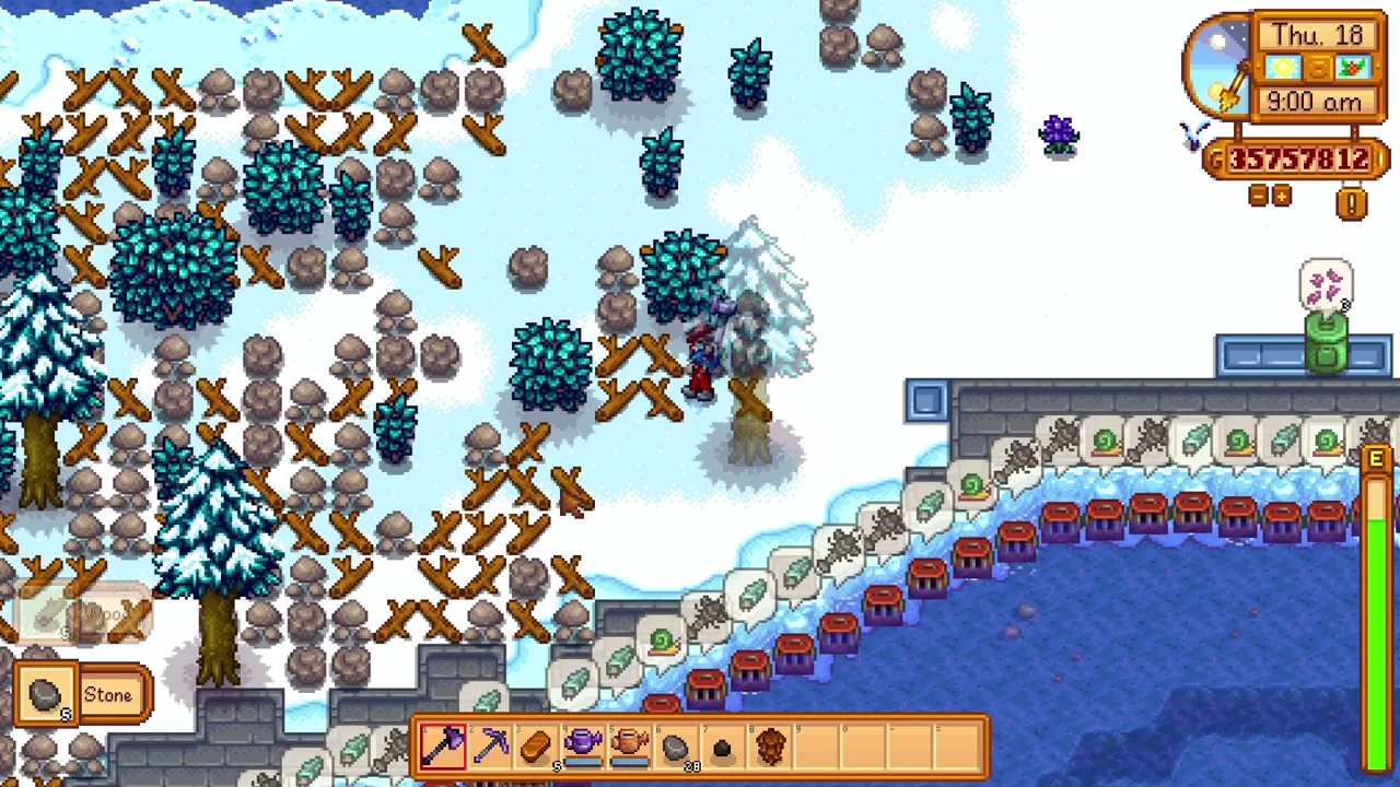 Stardew Valley: Chopping trees during winter