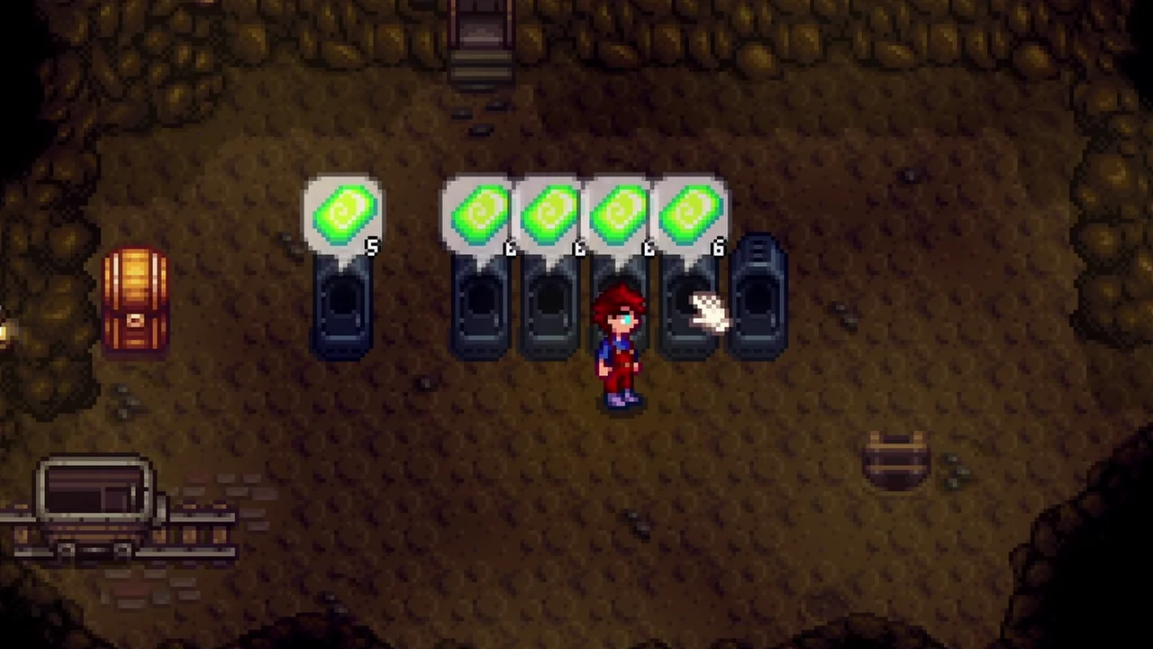 Stardew Valley: Processing machines beside stored supplies