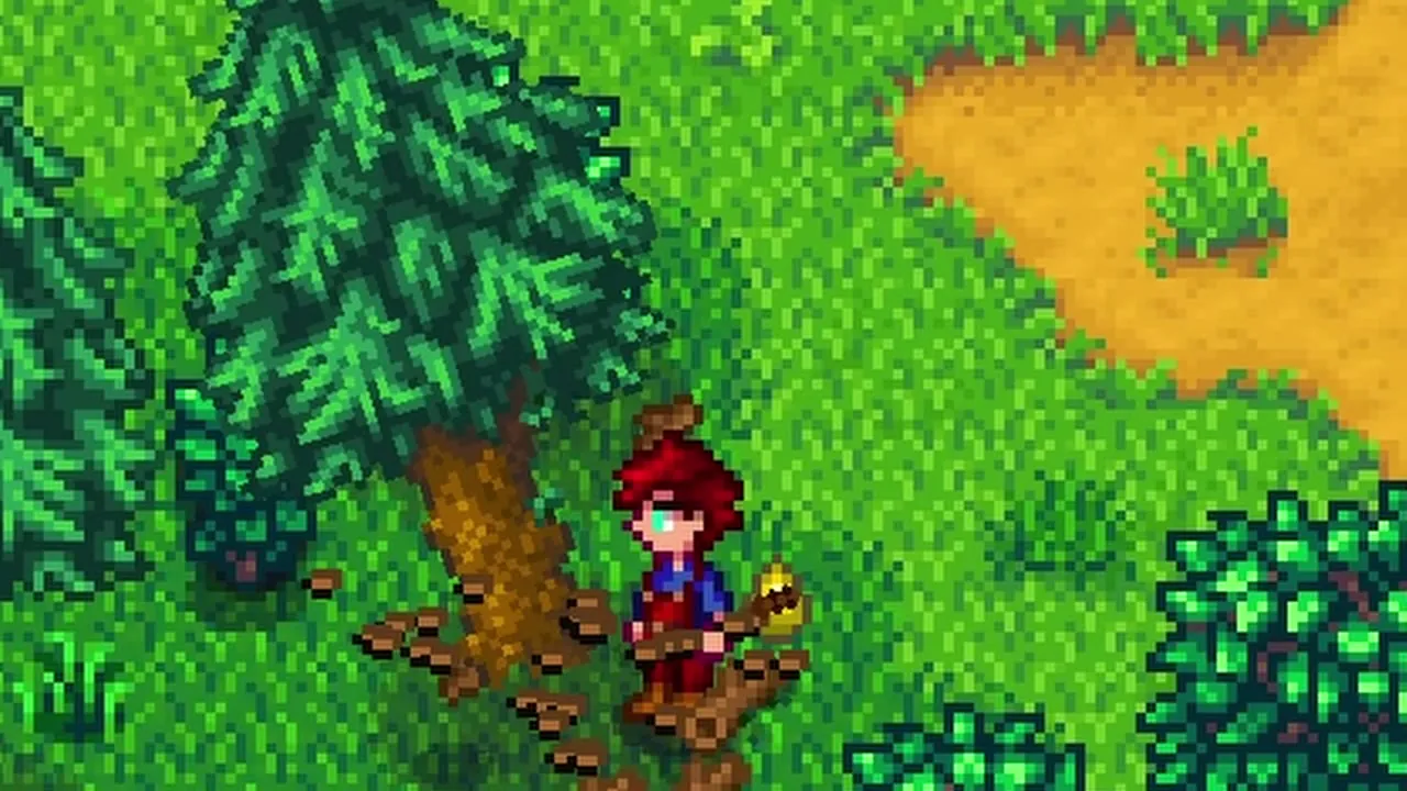 Stardew Valley: Chopping wild trees near the forest